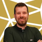 Портрет: стоматолог Огулджан Юджель